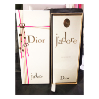 買DIOR迪奧禮盒精裝版 (聖誕節🎄)100ml 贈Dior化妝包*1