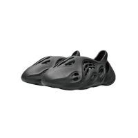 【adidas 愛迪達】Adidas Yeezy Foam Runner Onyx 瑪瑙黑 HP8739 男鞋 休閒鞋 拖鞋
