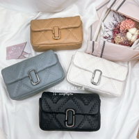 美國代購🇺🇸台灣現貨 Marc Jacobs 專櫃迷你款羊皮信封包 郵差包 MJ 兩用包 肩背包 斜背包