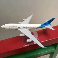 Miniatur Pesawat Garuda Indonesia - Diecast Pesawat Boeing 777 300ER 16 cm No Roda