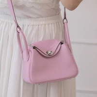 【Hermes 愛馬仕】Mini Lindy Bag 簡約低調奢華銀釦手提包兩用包(錦葵紫 18cm)