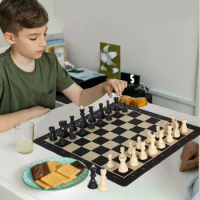 Portable Children's Chess Set Game 95mm King Chess Pieces International Standard Teaching Set