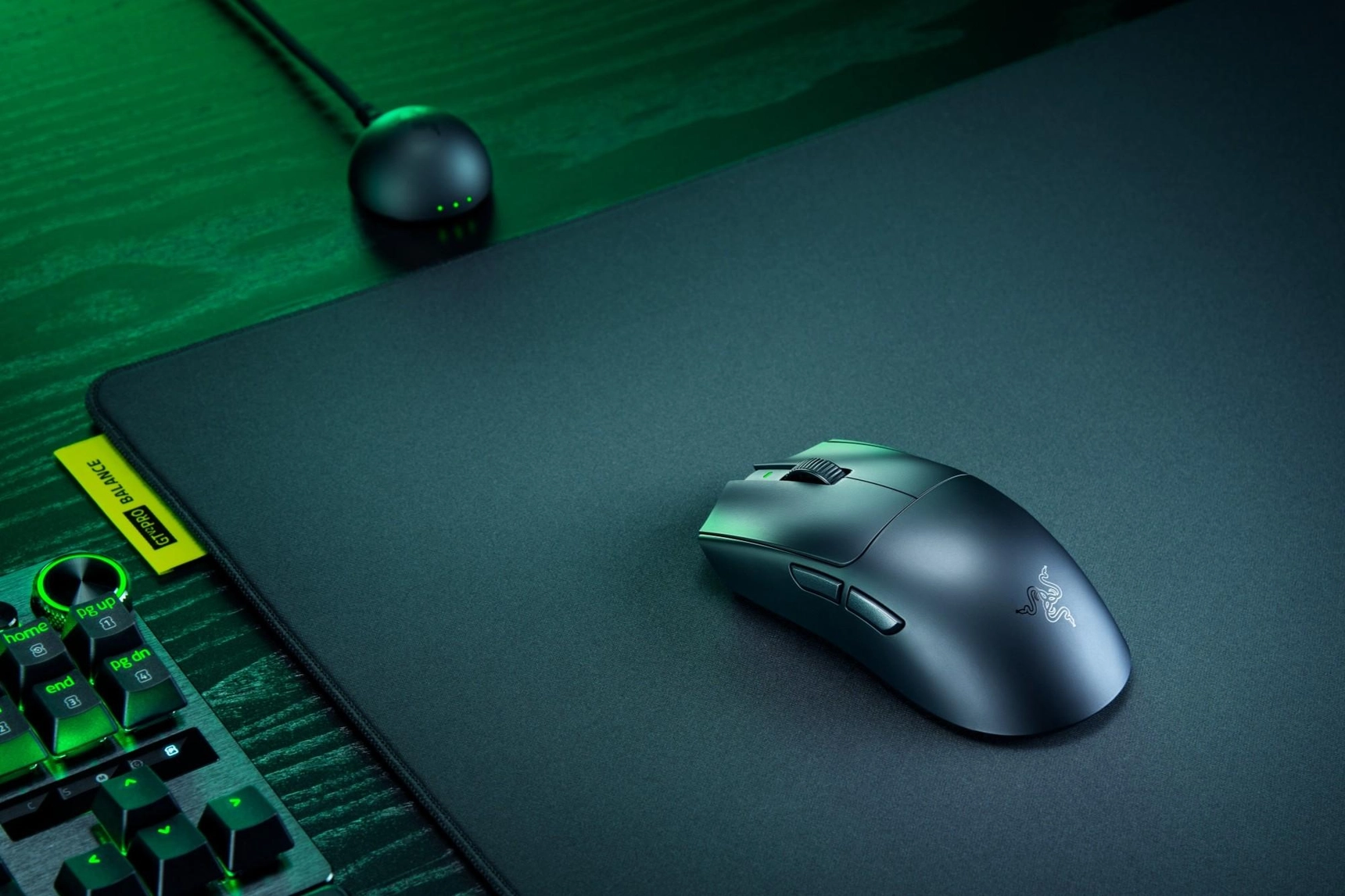 Razer Viper V4 Pro が 160 ドルで発売、軽量化と 180 時間の