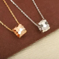silver My Love Paris Fashion Luxury Brand Jewelry Nest Honeycomb Necklace Woman Electroplating Rose Gold Rotating Pendant