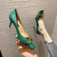 韓版金屬扣漆皮綠色7cm細跟高跟鞋女春2022新款名媛網紅方頭單鞋