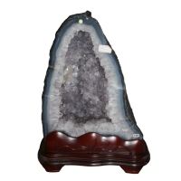 【古緣居】巴西天然紫水晶洞 +木製底座(20.9公斤)