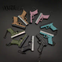 1pcs Fidget Toy Glock 17 Keychain Mini Metal Desert Eagle Glock G17 Keychain Pistol Portable Shell Ejection Assemble Disassemble