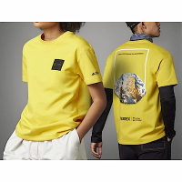Adidas U Natgeo Gf Tee [IC1989] 男女 短袖上衣 T恤 運動 戶外 休閒 亞洲版 黃