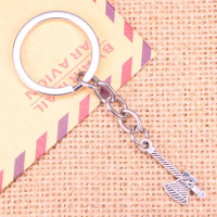 20pcs New Fashion Keychain 27x10mm Ax Tomahawk Pendants DIY Men Jewelry Car Key Chain Ring Holder Souvenir For Gift
