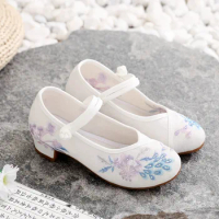 Woman Cosplay Shoes Vintage Flowers Embroidery Shoes Women Chinese Old Peking Hanfu Casual Cloth Dancing Shoes