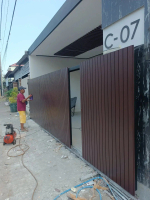 Pintu Pagar WPC Duma Tipe Gerbang Sleding Geser Desain Modern Fungsional Cocok untuk Rumah dan Kanto
