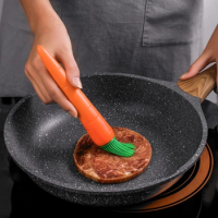 Creative Carrot Silicone Barbecue Grill Oil Brush Cake Baking Cream Jam Basting Brushes Cooking Utensils Kitchen Accessories