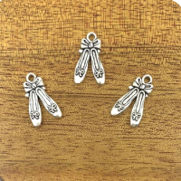 10 pieces of glamour ballet shoes sneakers 22*13mm Tibetan silver plated pendant jewelry DIY handmade craft pendant alloy.
