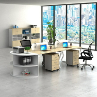 【公司職員辦公桌】辦公室桌椅組閤廈門辦公傢具簡約現代雙人員工桌屏風多人位電腦桌 4RCA