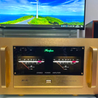 Reference Accuphase AM-200 high power Class A Fully balanced amplifier HiFi high end vu meter amp