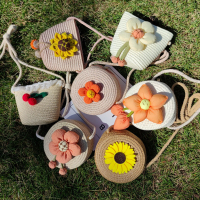 กระเป๋าใบเล็กสานสานสานมือฤดูร้อนกระเป๋าเปลือยเด็กมินิน่ารักดอกไม้เด็กกระเป๋าฟางกระเป๋าสะพายข้าง