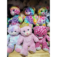 ตุ๊กตาหมีแสนน่ารัก Rainbow Friend Bear จากแบรนด์ BUILD-A-BEAR WORKSHOP สีสันลวดลายสะดุดตา คําแนะนําก