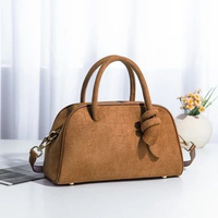 JIMS HONEY - ALAIA BAG CARAMEL