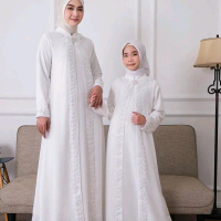 Gamis Putih Ceruti Baby Doll