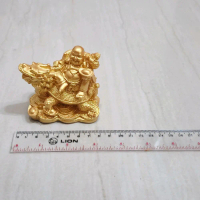 Patung laughing buddha naik dragon tortoise, fengshui