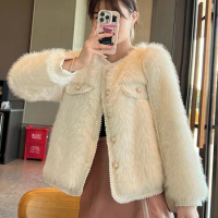 WhiteThick Quilted Imitation Fox Fur Grass Coat For Women's Autumn Winter Short Down Cotton Jacket Fashion Pearl Button Fur Coat