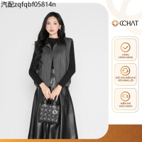Áo Khoác Nữ 𝐂𝐂𝐇𝐀𝐓 Dáng Gile Suông Chất Liệu Tuytsi Phối Da Cao Cấp 25EHS7007ST