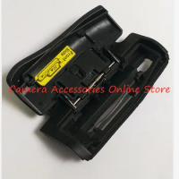 New genuine CF and SD memory card cover Chamber Lid With Rubber repair parts for Nikon D810 D810a SLR