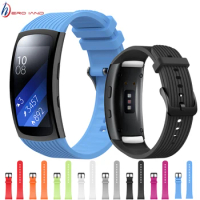 Replacement Wristband For Samsung Gear Fit 2 Pro Band with Metal buckle Luxury Silicone Watchband For Samsung Fit2 SM-R360 Strap
