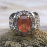Natural Mali garnet memo lab
