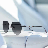 CAPONI Fashion Rimless Men's Sunglasses Gradient Photochromic UV400 Outdoor Driving Sun Glasses Pure Titanium Eyewear BS23052