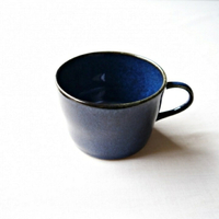日本海鼠釉咖啡杯_《北歐深藍 咖啡杯 茶杯 陶杯 馬克杯 杯子 小盤 咖啡杯盤組 カップ 點心盤 日本製咖啡杯 茶具》