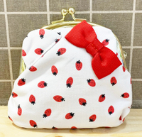 【震撼精品百貨】Hello Kitty_凱蒂貓-三麗鷗 Hello Kitty日本SANRIO三麗鷗KITTY珠釦零錢包-草莓*24683