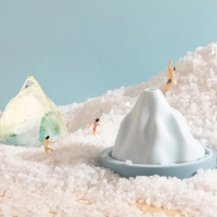 【烘培裝飾】雪山造型冰塊模具-附漏斗(矽膠模具 威士忌冰球模具 製冰盒 巧克力 副食品 蛋糕 廚房工具)