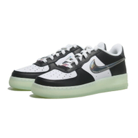 【滿千折百】NIKE 休閒鞋 AIR FORCE 1 GS 黑白 雷射勾 夜光 新年限定 大童 女 FZ5529-103
