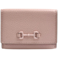 【GUCCI 古馳】GUCCI 經典同色LOGO HORSEBIT 1955牛皮短夾(粉紅色745988-AAB6N-5909)
