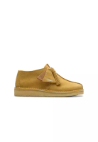 Clarks Womens Desert Trek. Golden Tan Suede