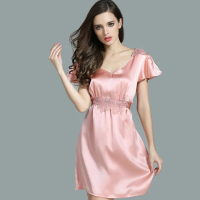 【I.Dear】100%蠶絲絲綢緞荷葉邊立體繡花睡衣裙居家服(柔粉色)