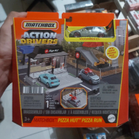 Matchbox Action Drivers Pizza Hut Pizza Run Volkswagen GTI Set