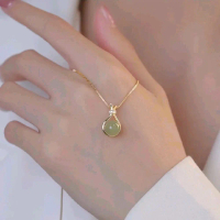 Kalung Titanium Wanita Rantai Italy Liontin Giok Hijau Sage