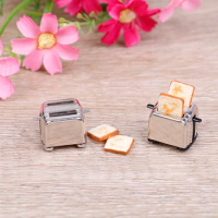 Mini Bread Machine Toaster 1/12 Scale With Toast Miniature Dollhouse Accessories Cute Doll Houses Decoration