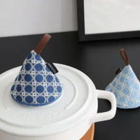 Pot Handle Cap Anti-scalding Triangle for Enamel Pot, Casserole Pot Clip Cover Insulation Gloves Kitchen Gadgets Pot Ear Cap