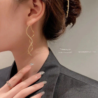 Anting Wanita Anting Spiral Panjang Perhiasan Panjang AT270