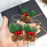 50pcs Mini Pine Needle Pinecone Red Berry Gift Candy Box Bag Table Home Decoration For Wedding Christmas Tree Party Anniversary