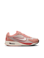 รองเท้าผ้าใบผู้หญิง Air Max Solo สีRed Stardust/Sail-Adobe-Black