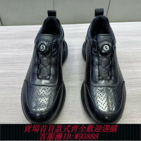{台灣公司貨 可打統編}商場撤柜 鹿皮加牛皮夏季自動旋扣沖孔透氣時尚休閑鞋舒適板鞋男