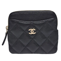 【CHANEL 香奈兒】經典菱格粒紋牛皮金色雙C LOGO拉鍊卡夾/零錢包(黑AP2061C-BLK-GP)