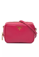 Prada 心愛的 Prada 迷你 Saffiano 相機包