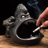 Creative Ceramic Gorilla Ashtray Cartoon Cute Animal Living Room Office Decor Large-capacity Anti-ash Car Ashtray Birthday Gift