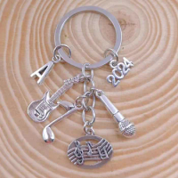 20234-2026 new music A-Z letter keychain pianist gift music microphone handlady guitar jewelry benefits your favorite souvenir