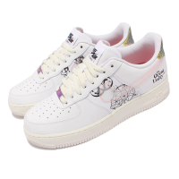 【NIKE 耐吉】休閒鞋 Air Force 1 07 LE 男女鞋 透鏡元素 炫彩鐵牌 皮革 舒適 情侶穿搭 白(DM5447-111)